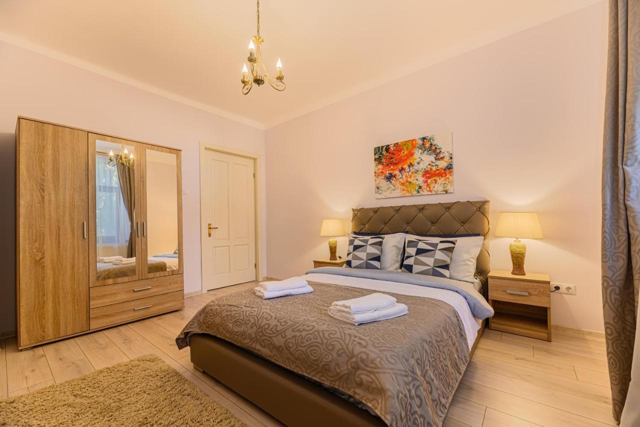 Chic&View Brasov Apartment Esterno foto